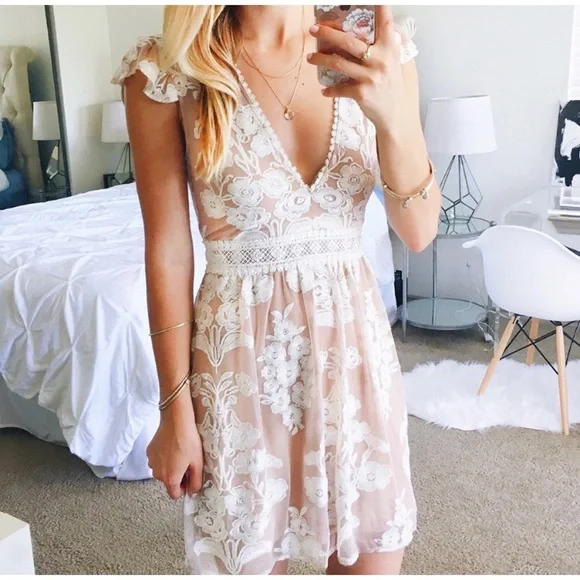 For Love & Lemons | Mini Dress. - Picture 3 of 11